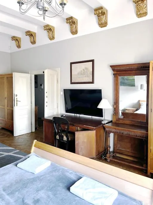 Pod Sloncem - Rynek Glowny Krakau Appartement